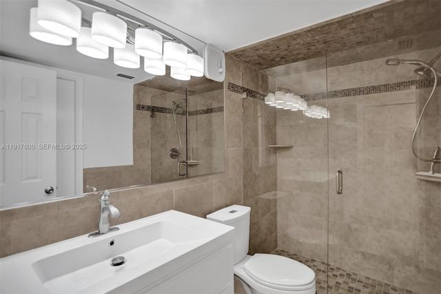 1160 Hillsboro Mile 701 701, Hillsboro Beach, FL 33062
