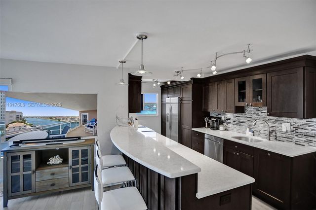 1160 Hillsboro Mile 701 701, Hillsboro Beach, FL 33062