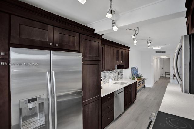 1160 Hillsboro Mile 701 701, Hillsboro Beach, FL 33062