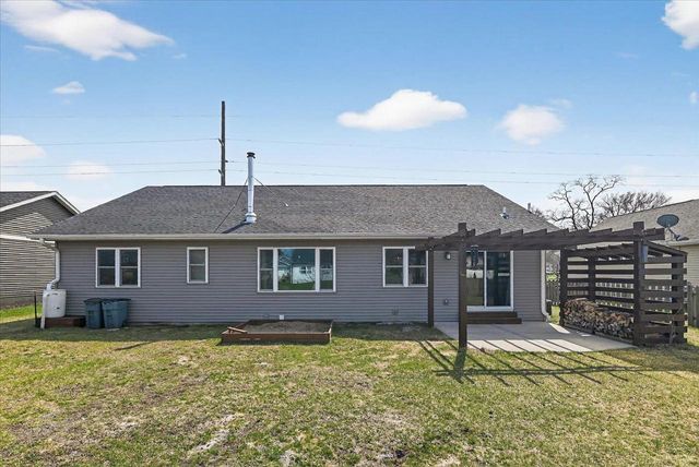 108 4th Street, Mazomanie, WI 53560