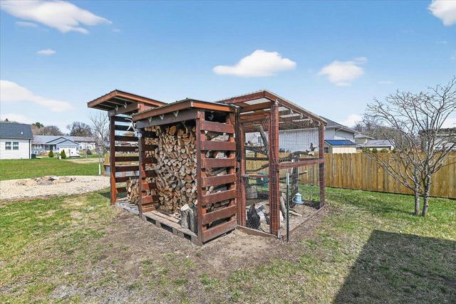 108 4th Street, Mazomanie, WI 53560