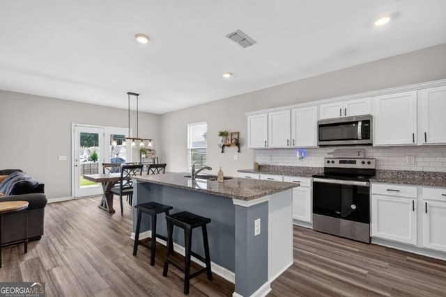 240 River Branch Way, Hoschton, GA 30548