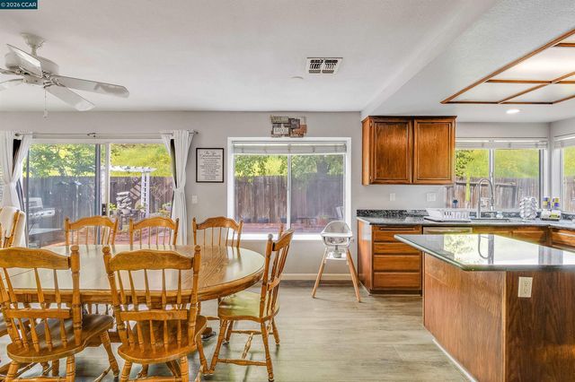 5121 Rodeo Ct, Antioch, CA 94531