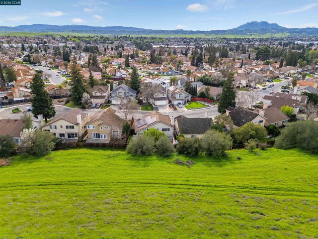 5121 Rodeo Ct, Antioch, CA 94531