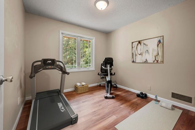 2304 150th Street W, Burnsville, MN 55306