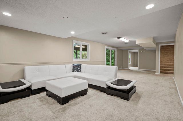 2304 150th Street W, Burnsville, MN 55306