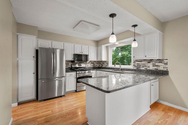 2304 150th Street W, Burnsville, MN 55306