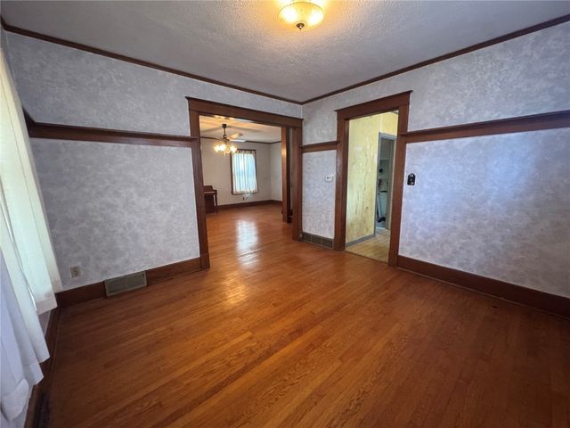 263 Highland Drive NW, Cedar Rapids, IA 52405