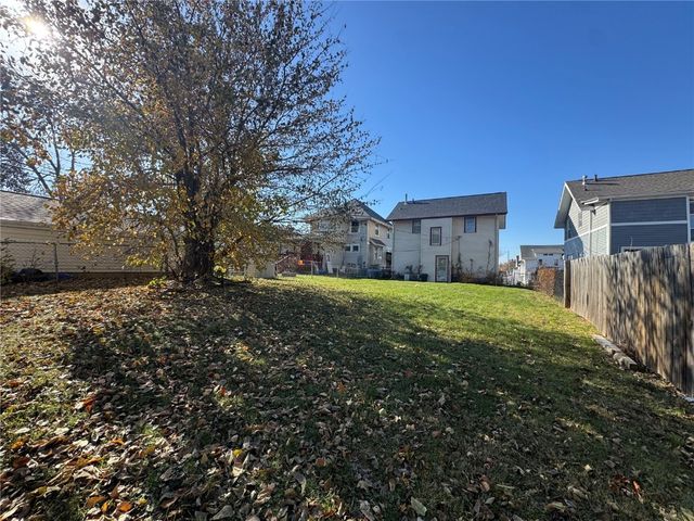 263 Highland Drive NW, Cedar Rapids, IA 52405