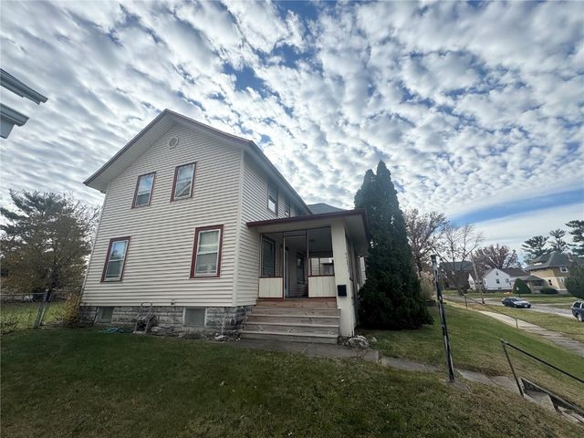 263 Highland Drive NW, Cedar Rapids, IA 52405