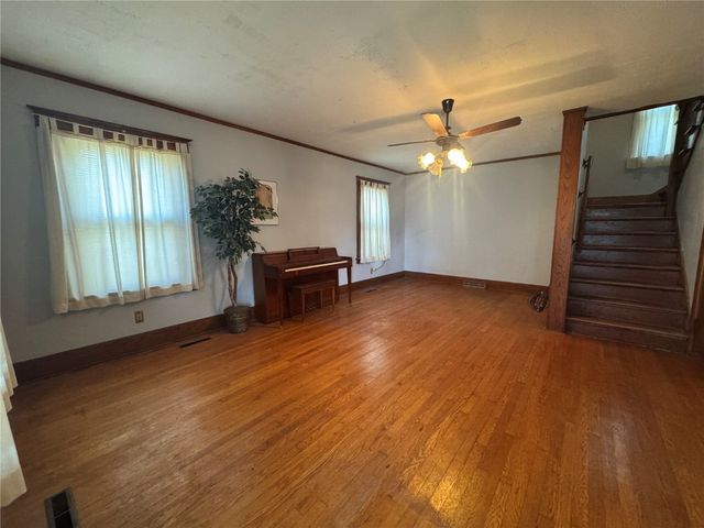 263 Highland Drive NW, Cedar Rapids, IA 52405