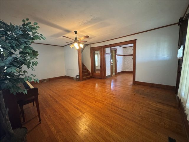 263 Highland Drive NW, Cedar Rapids, IA 52405