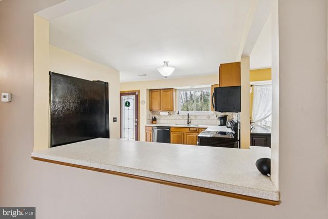 60 SPAULDING DR, Monroeville, NJ 08343