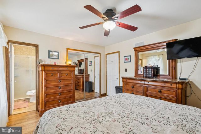 60 SPAULDING DR, Monroeville, NJ 08343