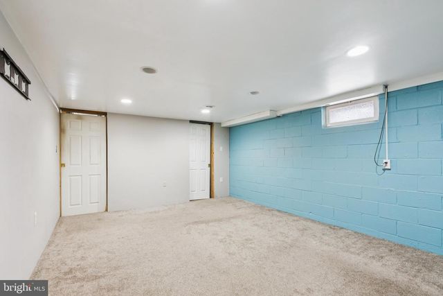 60 SPAULDING DR, Monroeville, NJ 08343