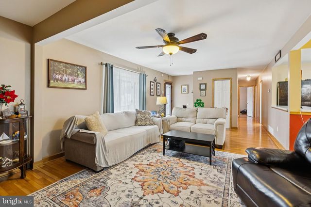 60 SPAULDING DR, Monroeville, NJ 08343