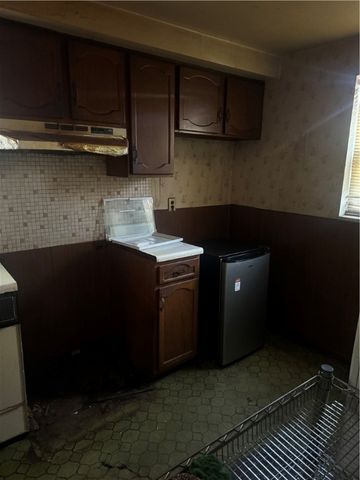 8017 Chaske St, Verona, PA 15147