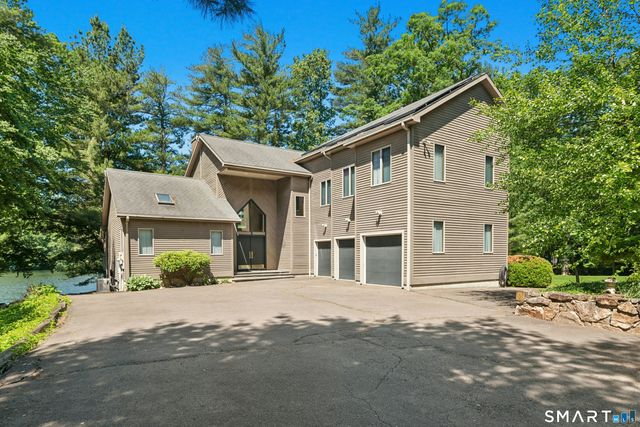 141 Canoe Brook Road, Trumbull, CT 06611