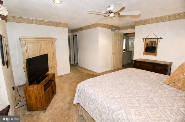 56 KANON CT, Newtown, PA 18940