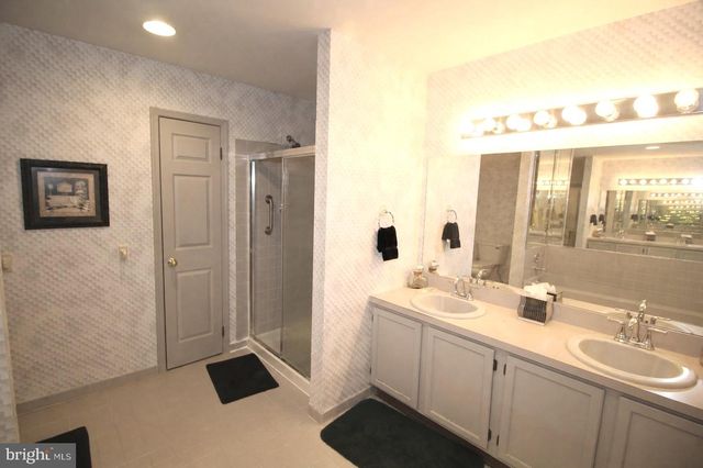 56 KANON CT, Newtown, PA 18940
