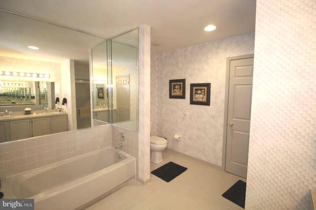 56 KANON CT, Newtown, PA 18940