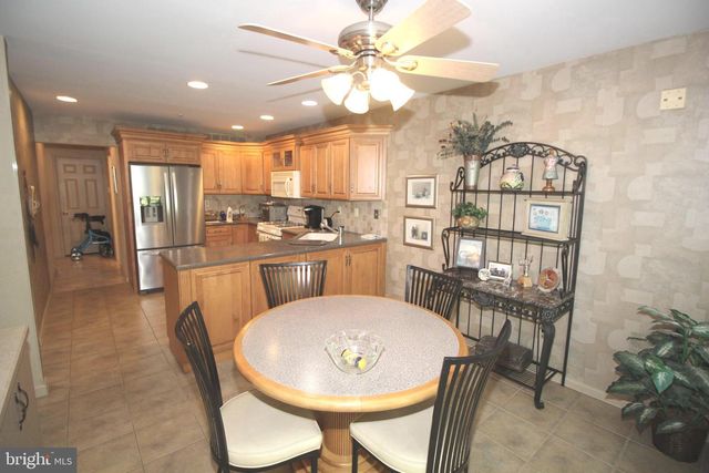 56 KANON CT, Newtown, PA 18940