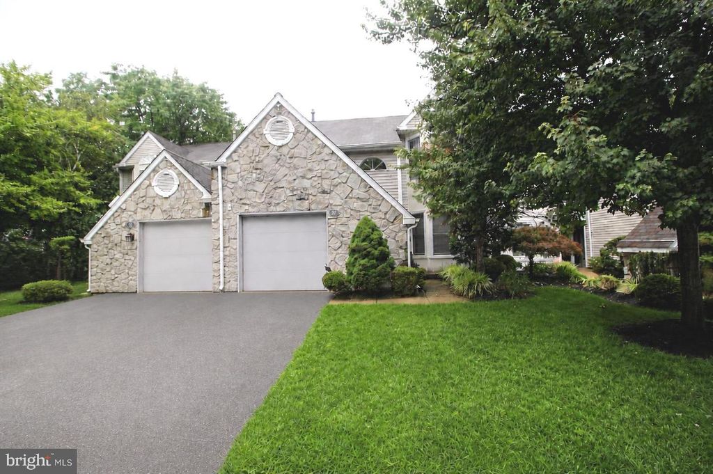 56 KANON CT, Newtown, PA 18940