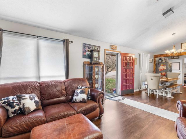 25 Peach Tree Lane, Tell City, IN 47586