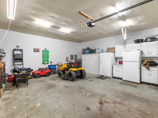 25 Peach Tree Lane, Tell City, IN 47586