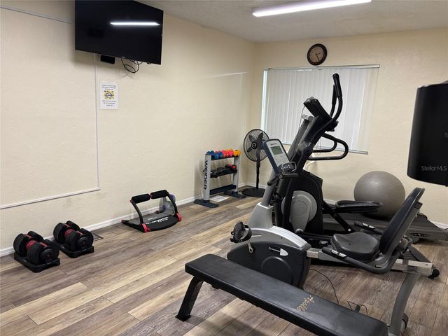 1540 GLEN OAKS DRIVE E B222, Sarasota, FL 34232