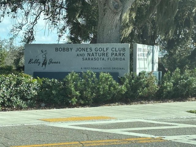 1540 GLEN OAKS DRIVE E B222, Sarasota, FL 34232