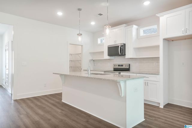 152 SHILOH CREEK DRIVE, Calera, AL 35040