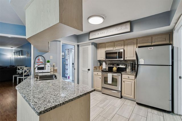 5005 PURITAN ROAD, Tampa, FL 33617