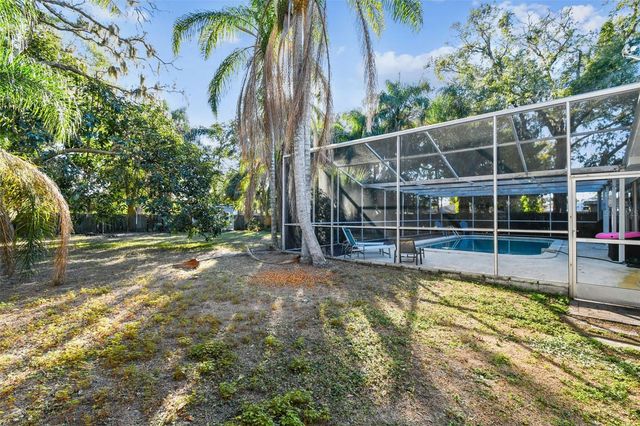 5005 PURITAN ROAD, Tampa, FL 33617