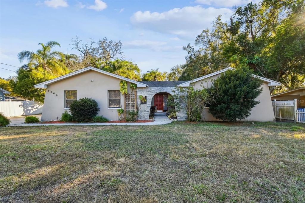 Image 2 of property listing at 5005 PURITAN ROAD, Tampa, FL 33617