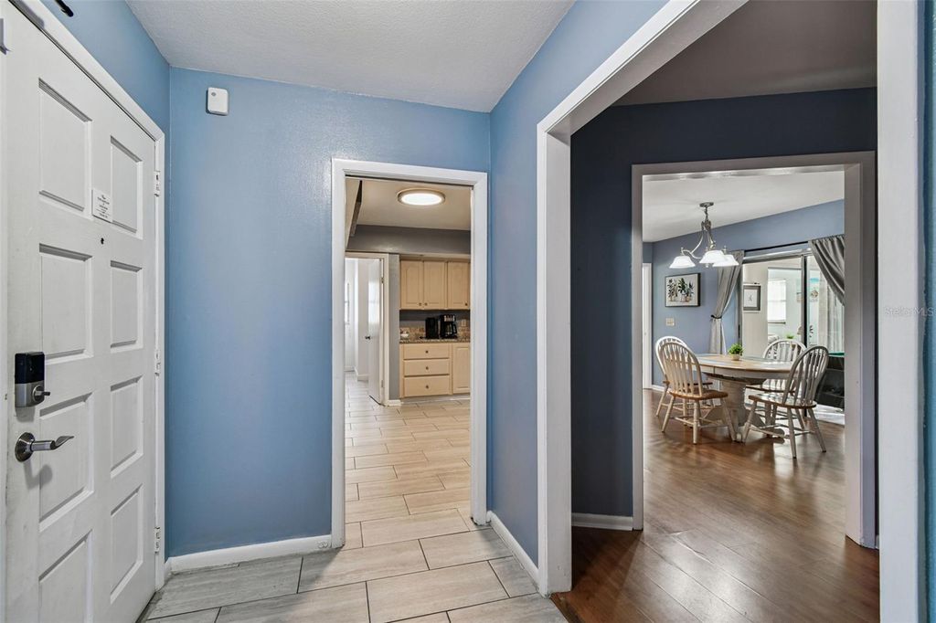 Image 20 of property listing at 5005 PURITAN ROAD, Tampa, FL 33617