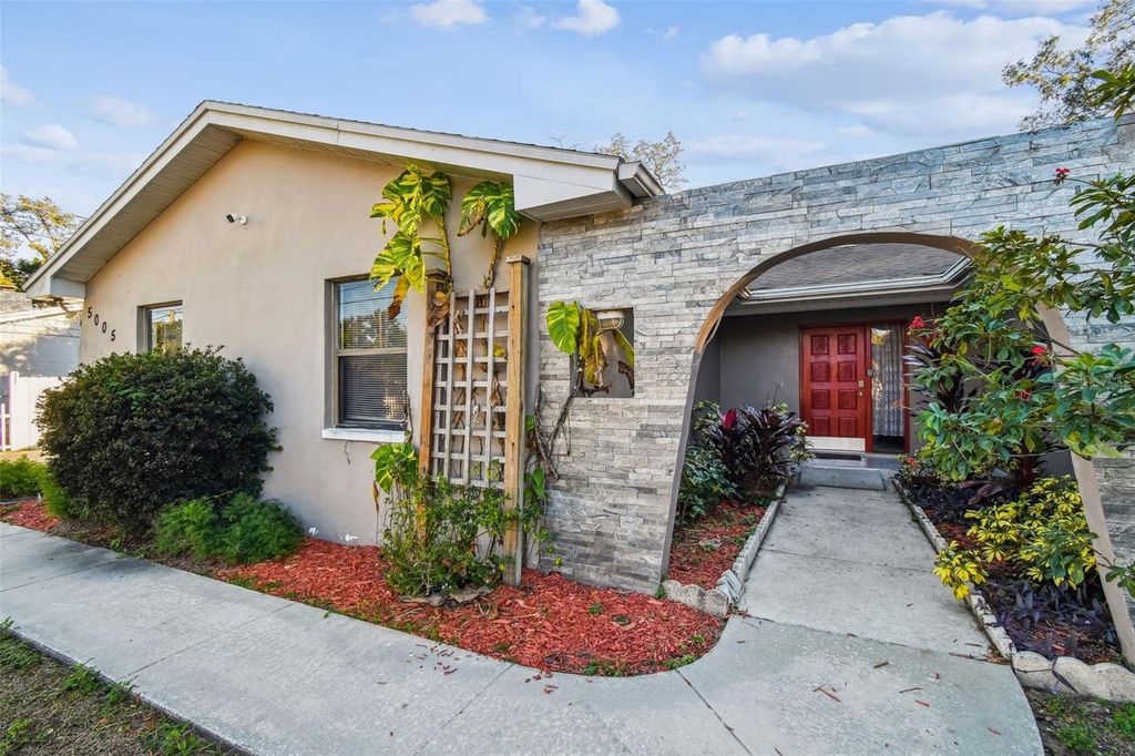 Image 3 of property listing at 5005 PURITAN ROAD, Tampa, FL 33617