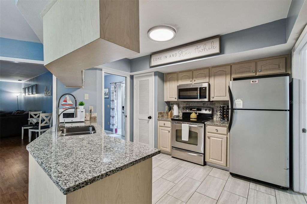 Image 27 of property listing at 5005 PURITAN ROAD, Tampa, FL 33617