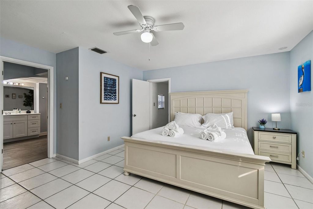 Image 36 of property listing at 5005 PURITAN ROAD, Tampa, FL 33617