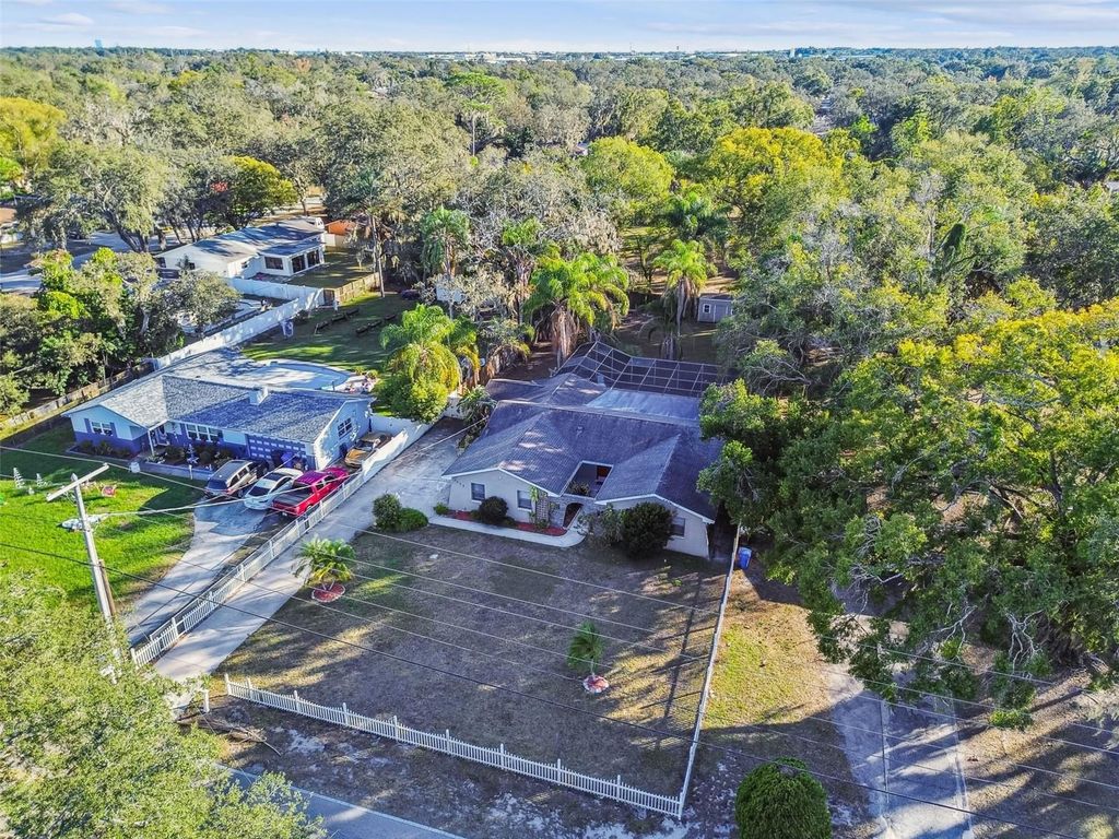 Image 78 of property listing at 5005 PURITAN ROAD, Tampa, FL 33617