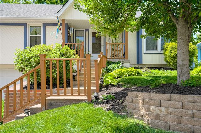 1306 Downing Street, Liberty, MO 64068