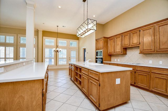 1735 Lake Charlotte Lane, Richmond, TX 77406