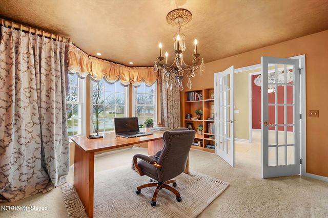 6708 Buck Creek Dr, Maumee, OH 43537