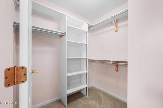 6708 Buck Creek Dr, Maumee, OH 43537