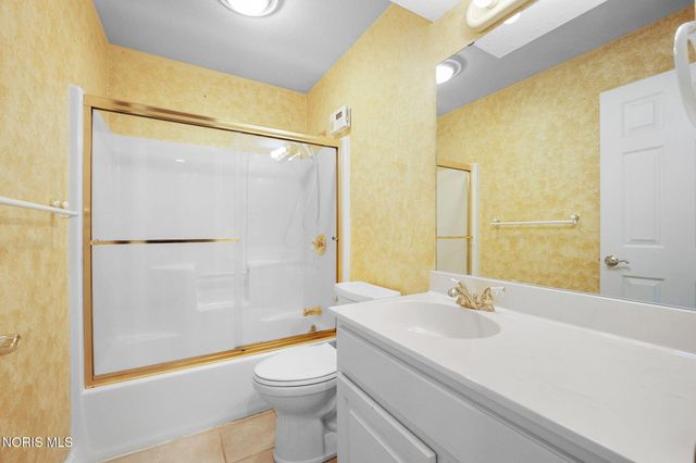 6708 Buck Creek Dr, Maumee, OH 43537