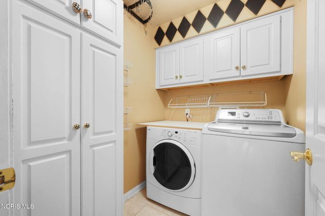 6708 Buck Creek Dr, Maumee, OH 43537