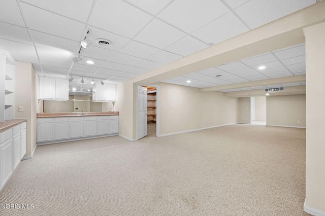 6708 Buck Creek Dr, Maumee, OH 43537