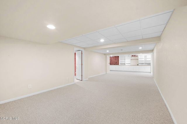 6708 Buck Creek Dr, Maumee, OH 43537