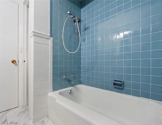 1815 Grantwood Drive, Parma, OH 44134