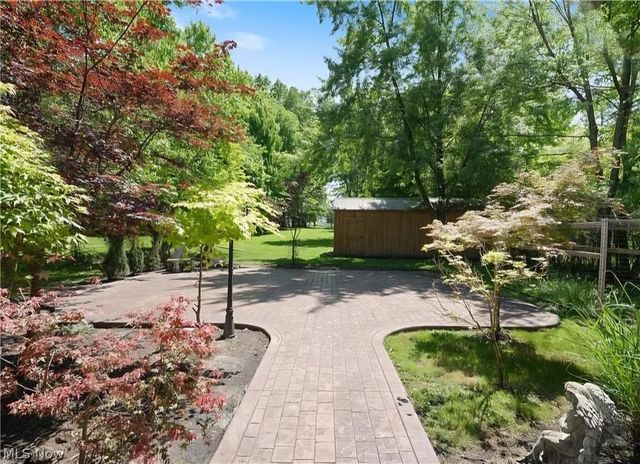 1815 Grantwood Drive, Parma, OH 44134